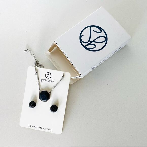 NEW GEMMA SIMONE Silver Black Pendant Necklace Stud Post Earrings Jewelry Set - Picture 1 of 6